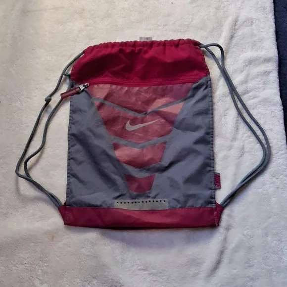 Nike | Bags | Nike Drawstring 3 Pocket Gym Bag 4 X19 | Poshmark Nike | Bags | Nike Drawstring 3 Pocket Gym Bag 4 X19 | Poshmark